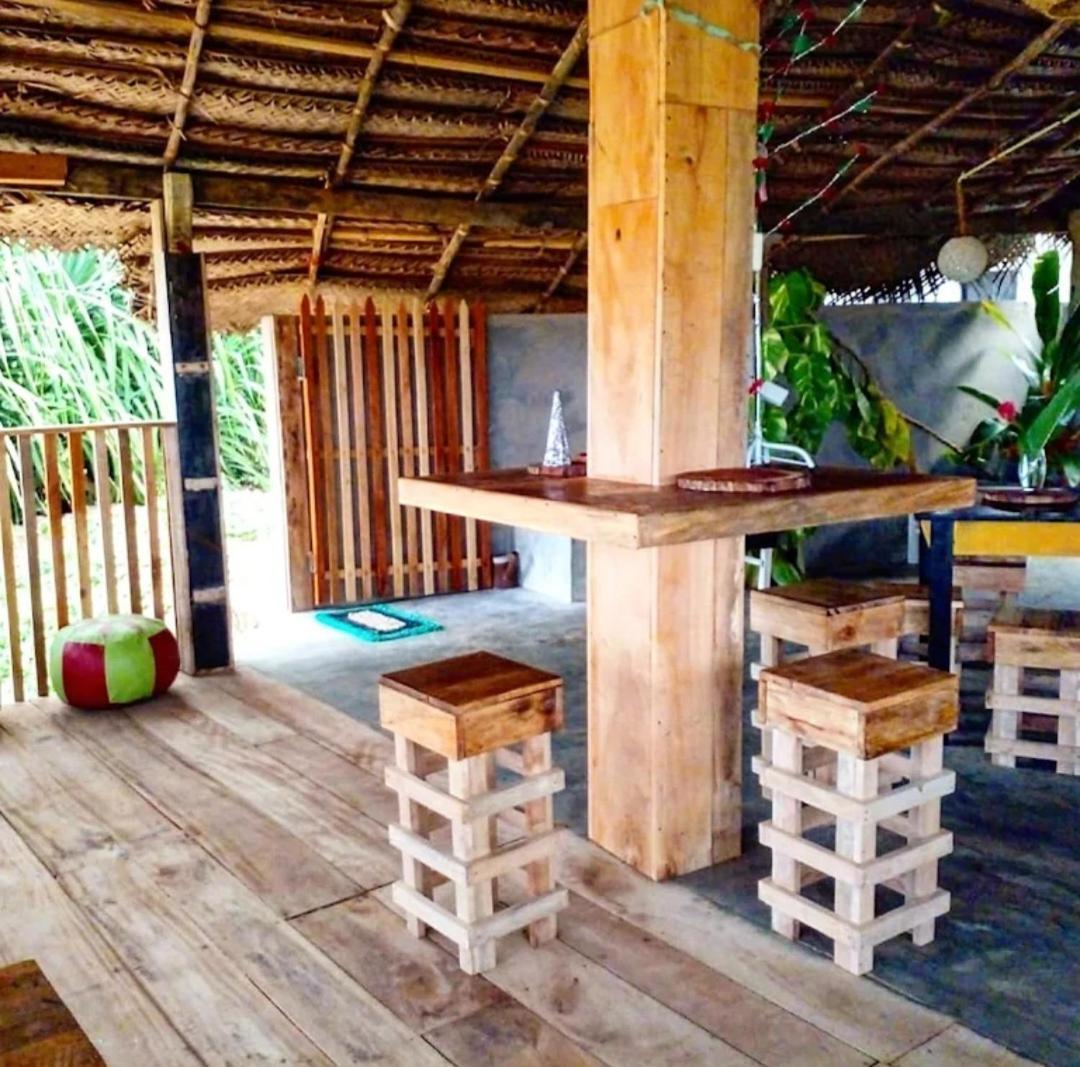Malika'S Yellow House Hikkaduwa Luaran gambar